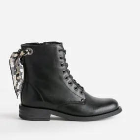 Bottine TEXTO noire en cuir à nœud imprimé - Boots / bottines Femme | ERAM