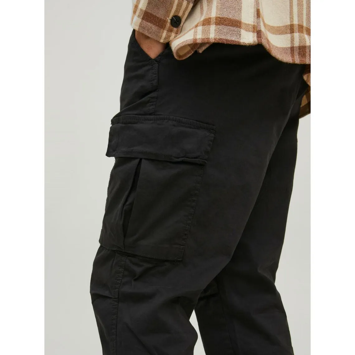 Pantalon cargo Carrot Fit Noir en coton | 3 Suisses