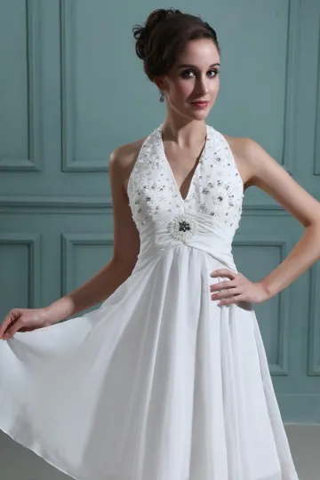 Robe cérémonie blanche halter orné de strass dos nu