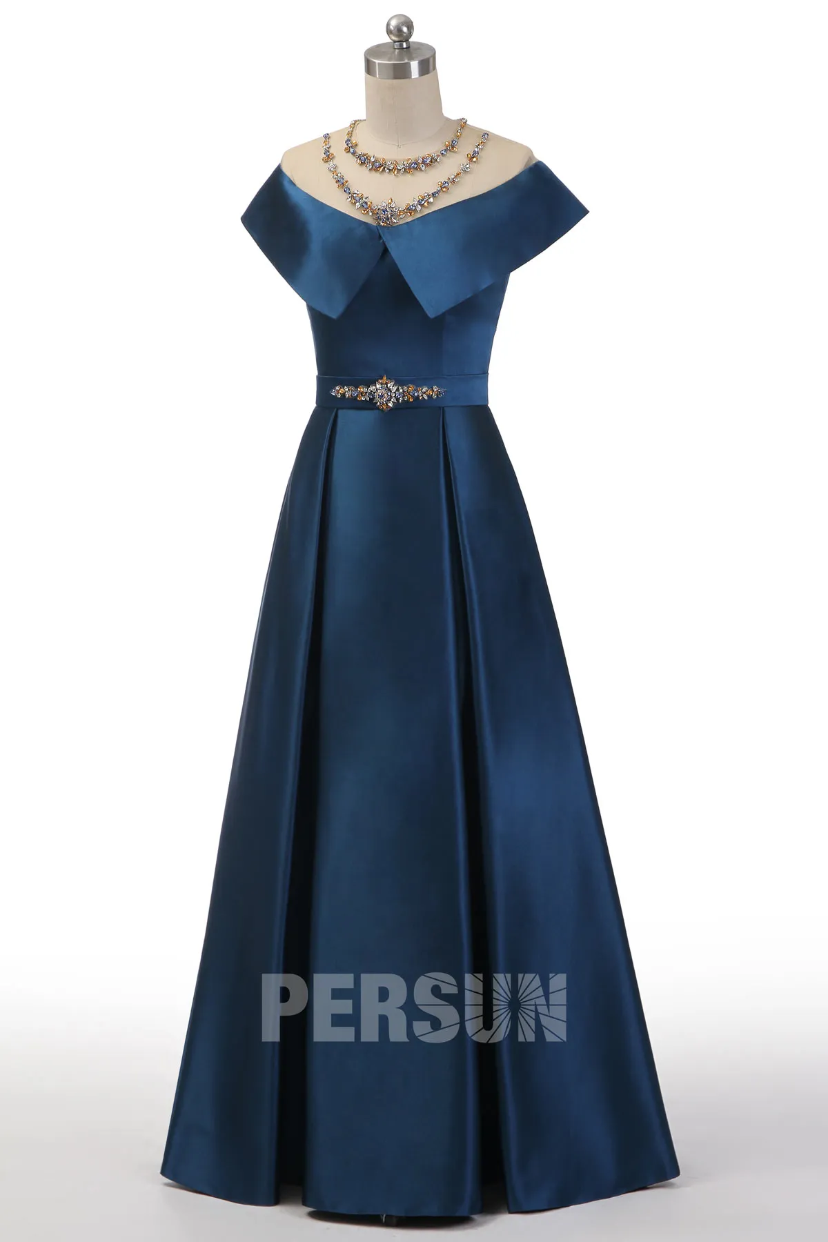 Robe de cérémonie bleu marine col illusion ornée de strass