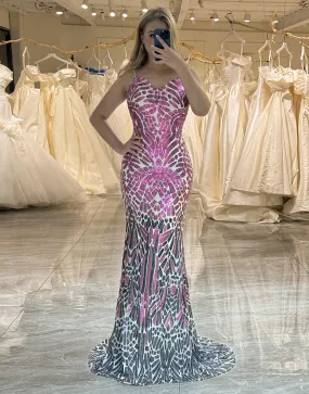 Robe de soirée longue à dos ouvert avec paillettes roses étincelantes